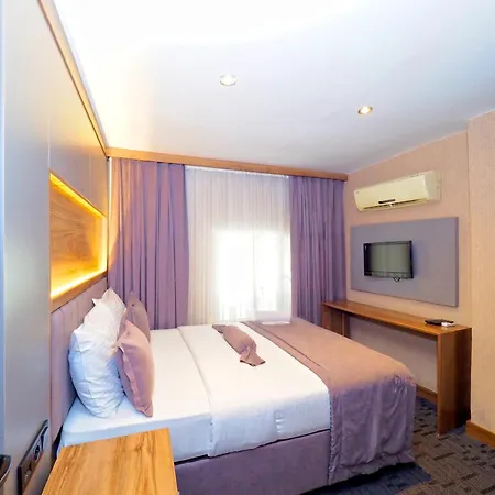 House Hotel
