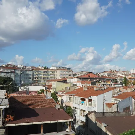 House Old Town فندق 2*