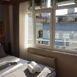 House Old Town Hotell