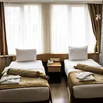 Hotell House Old Town 2*