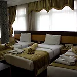 House Old Town 2*