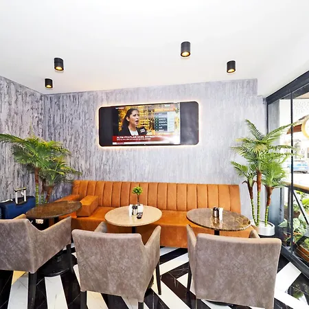 House Old Town Hotell