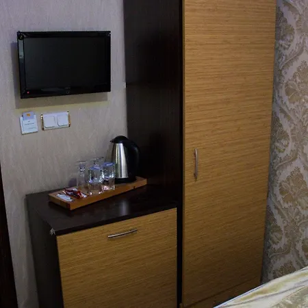 House Old Town Hotel 2*