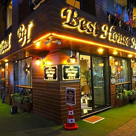 House Old Town ホテル 2*