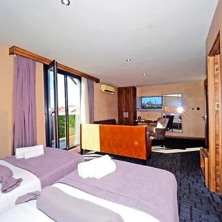 Hotel House Old Town 2*