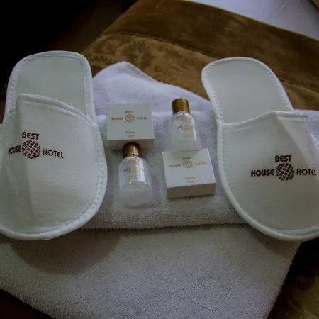 House Old Town Hotel